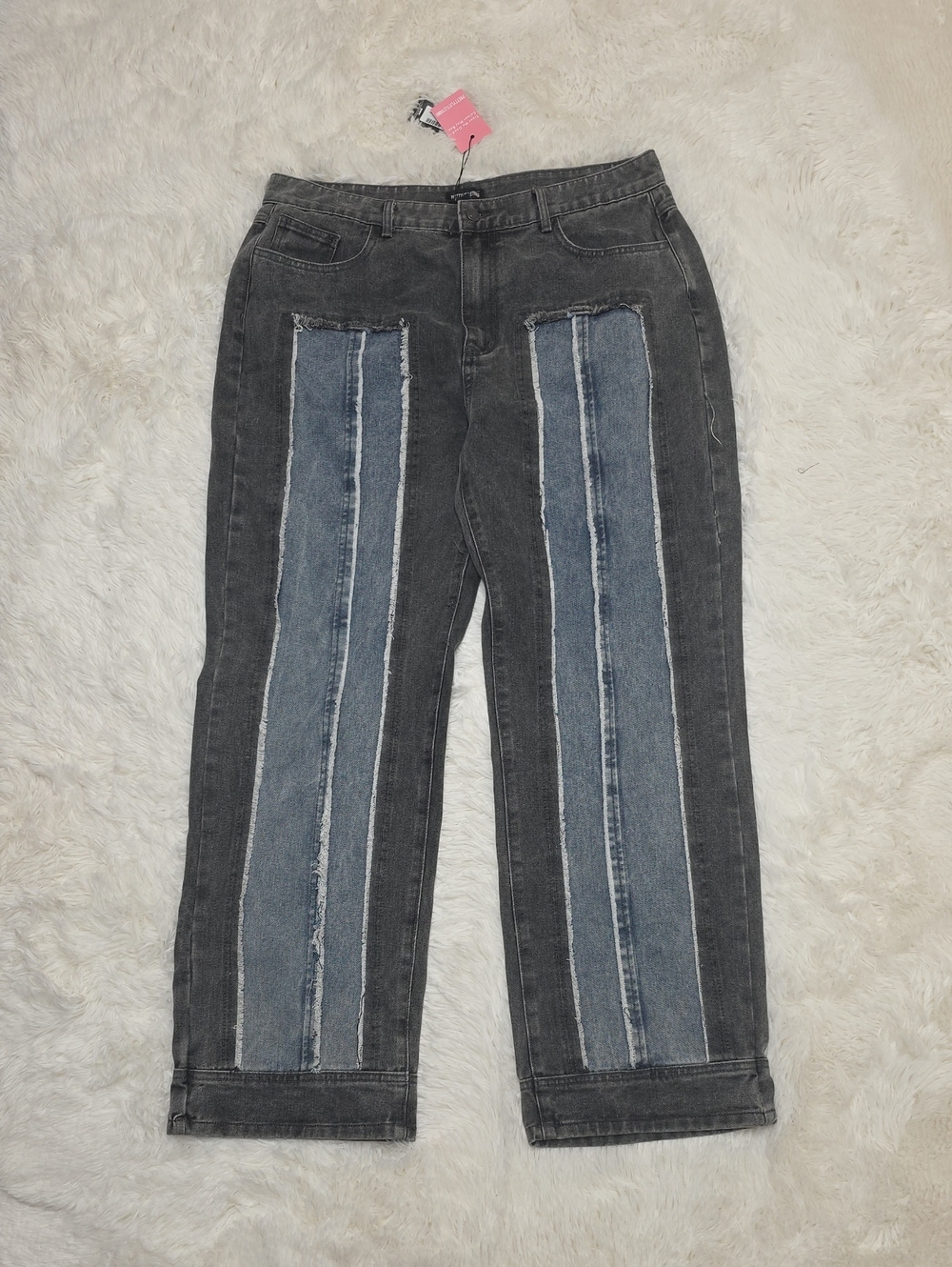 Pretty Little Thing- Women's Two-Tone Gray/Blue Jeans. Size 12. NWT